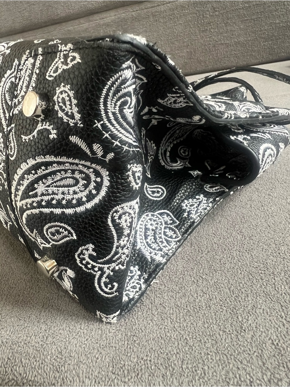 Brandon Blackwood Black & White Paisley Top-Handle Satchel - Picture 6 of 8